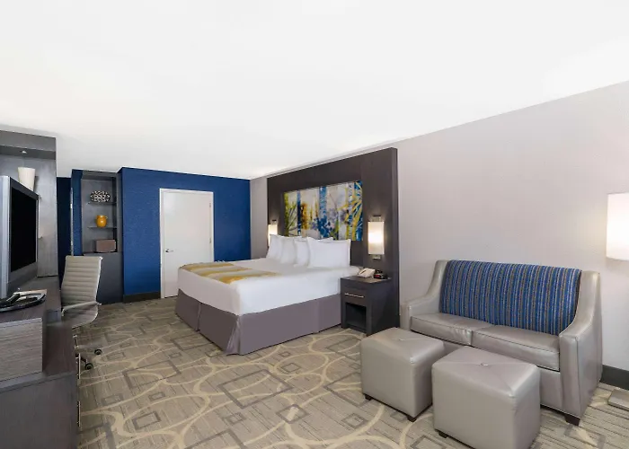 Days Inn By Wyndham Asheville Downtown North
