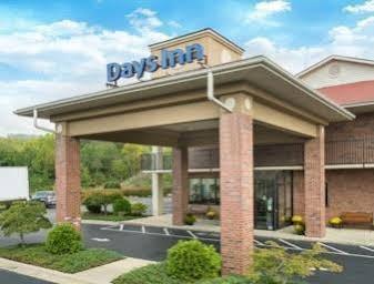 Days By Wyndham Asheville Downtown North Motel 2*