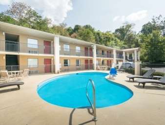 Days By Wyndham Asheville Downtown North Motel