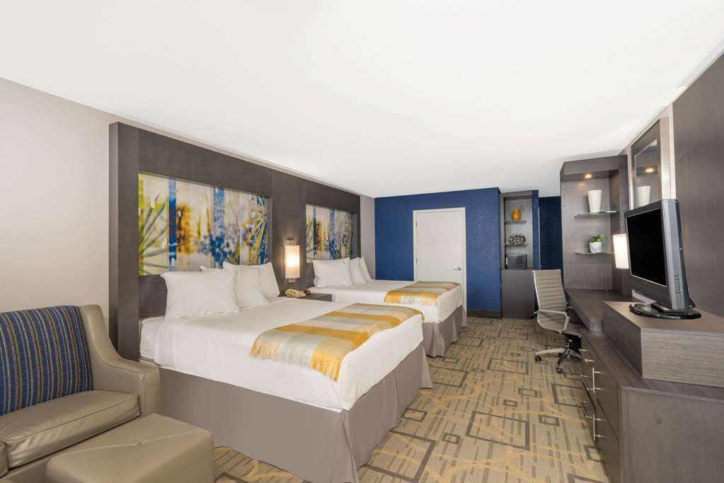 Days By Wyndham Asheville Downtown North Motel
